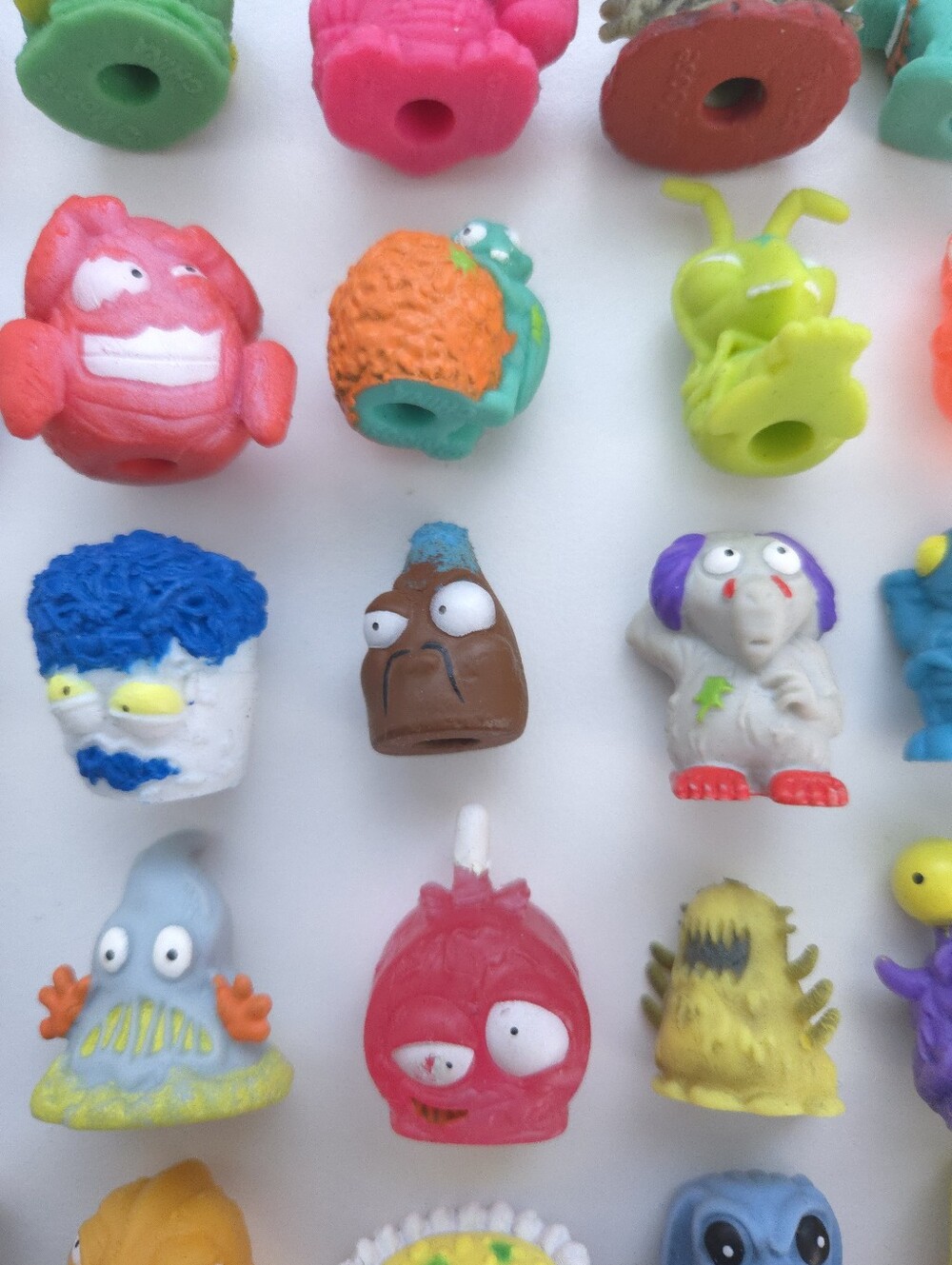 Moose Toys Track Pack Grossery Gang Mini Figures and Trash Cans - Picture 6 of 16